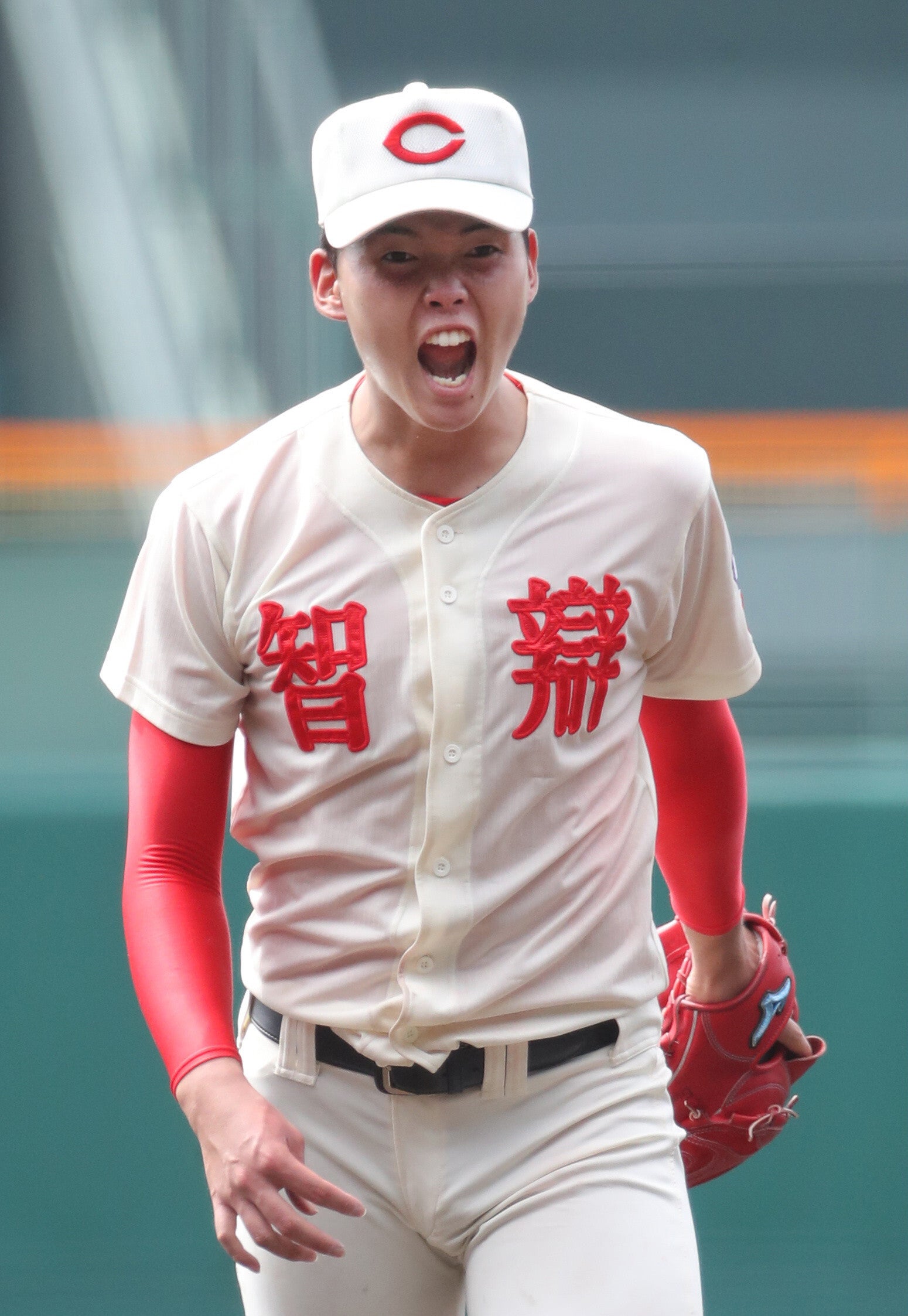 甲子園決勝の「智弁対決」、どう見分ければいい? ユニフォームの違い